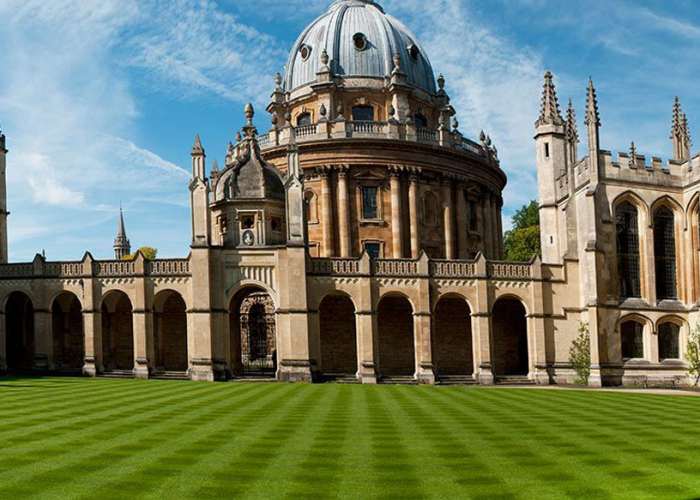 Oxford-universitesi-kampus